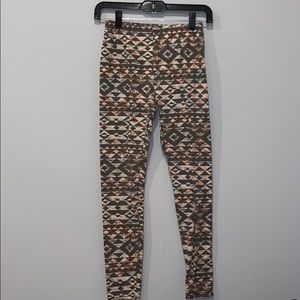 patterned leggings
